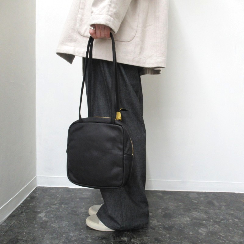 Ampersand  スクエアーフラットショルダーバッグ BK 【日本製】